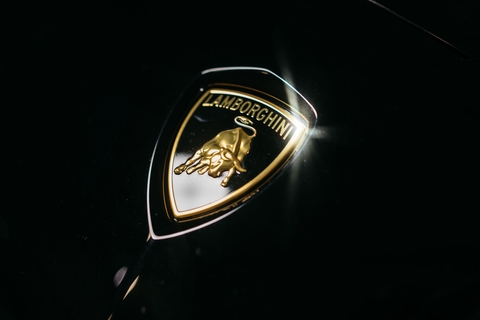 Lamborghini Aventador S (2022)
