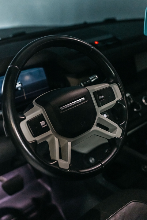 Range Rover Defender P400 (2020)