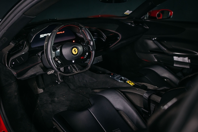 Ferrari SF90 Stradale (2021)