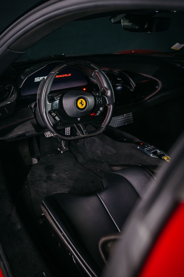 Ferrari SF90 Stradale (2021)