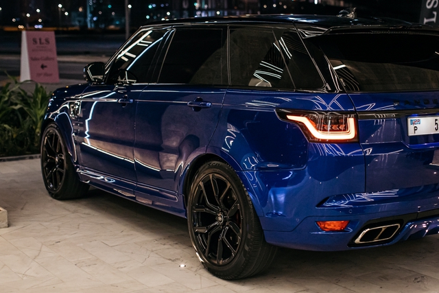 Range Rover SVR (2021)