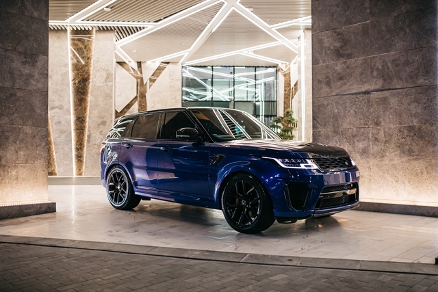 Range Rover SVR (2021)