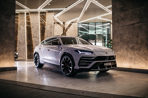 Lamborghini Urus (2021)