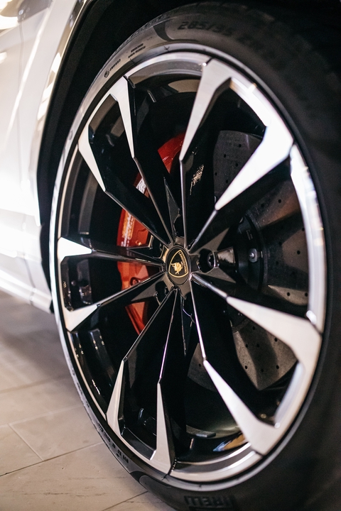 Lamborghini Urus (2021)